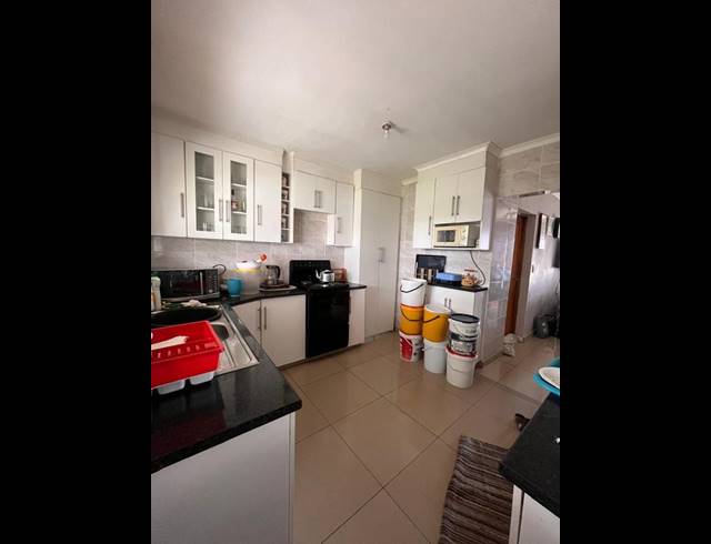 5 BEDROOM HOUSE FOR SALE IN NOSITHA